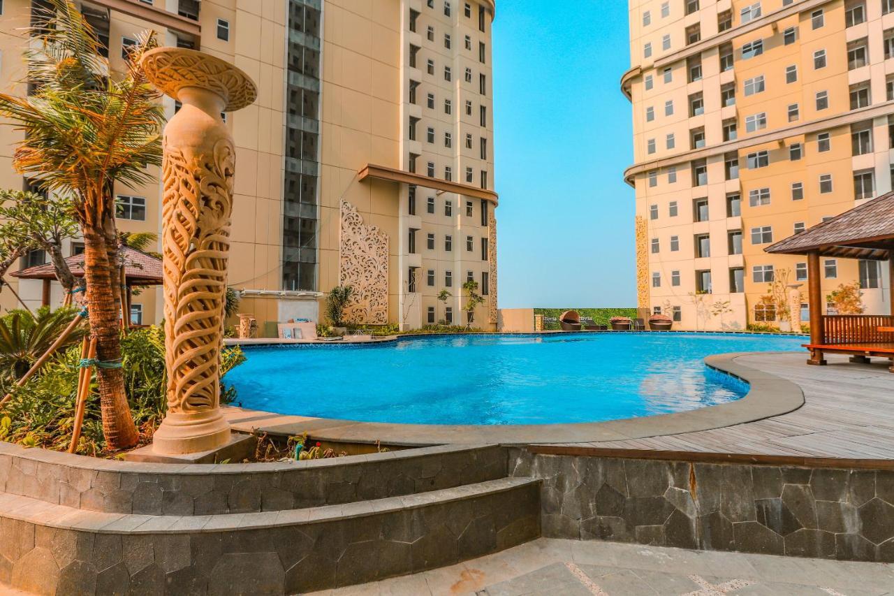 Super Oyo Collection O 16 Vittoria Residence Cakarta Dış mekan fotoğraf
