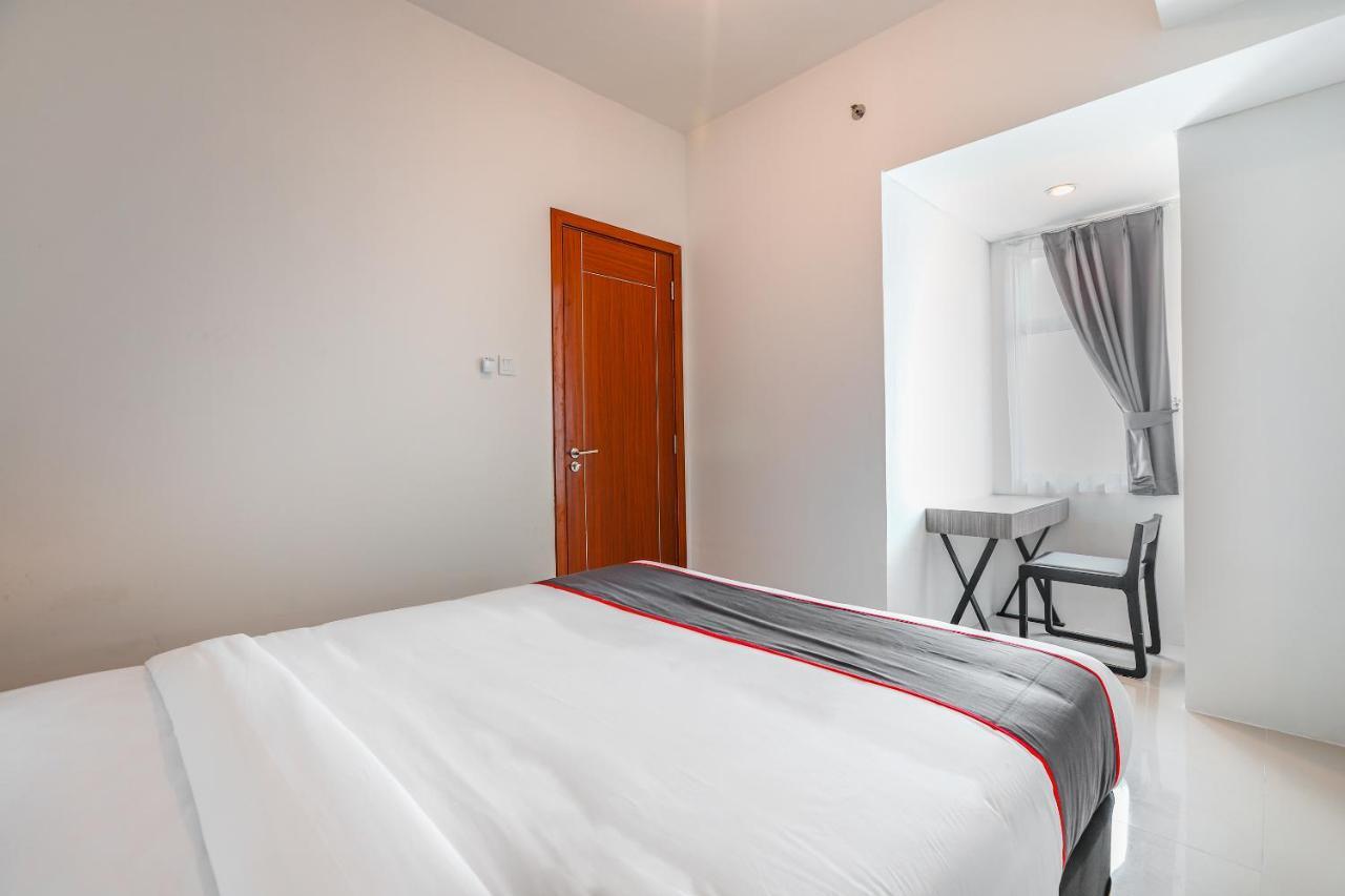 Super Oyo Collection O 16 Vittoria Residence Cakarta Dış mekan fotoğraf