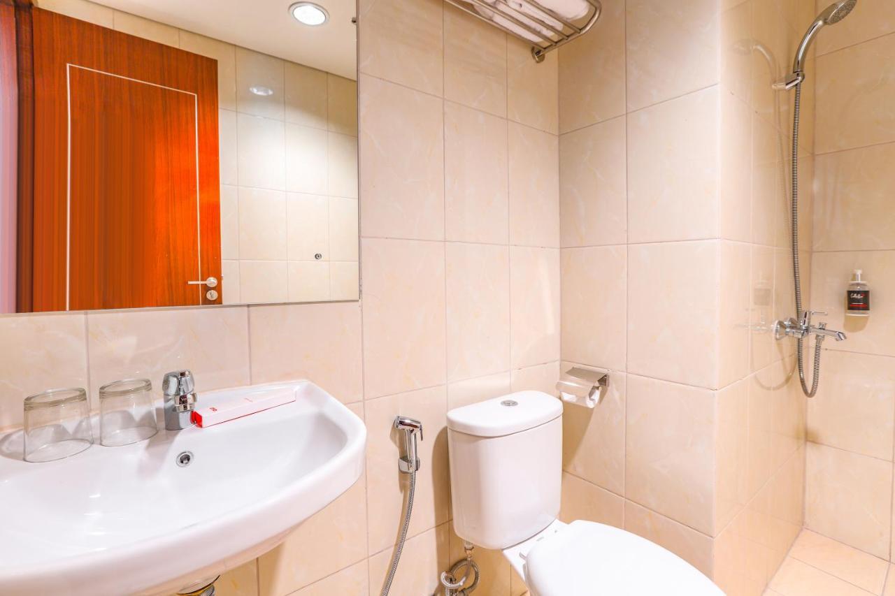 Super Oyo Collection O 16 Vittoria Residence Cakarta Dış mekan fotoğraf